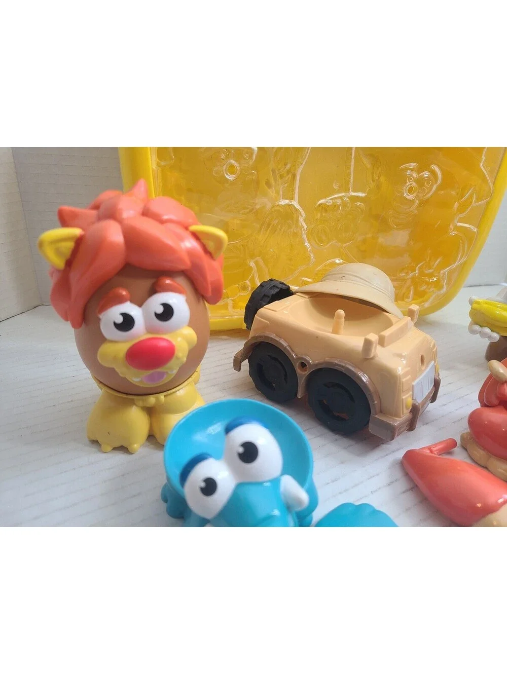 Hasbro Playskool Mr. Potato Head Little Taters Big Adventures Spud Safari Set